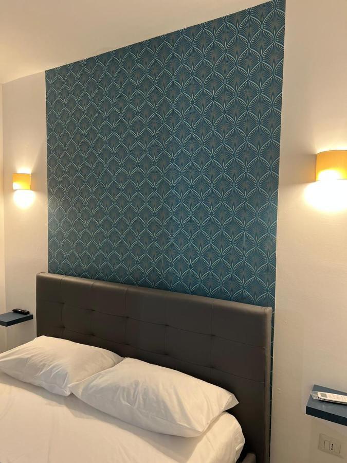 Cristiano Room Neapel Exterior foto